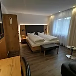 酒店 Gaestehaus Dorflinde