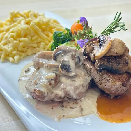 Gaestehaus Dorflinde 3*