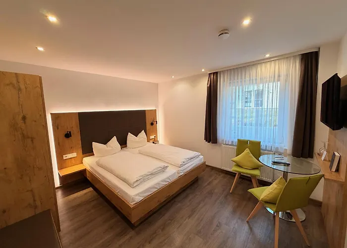 Gaestehaus Dorflinde 3*