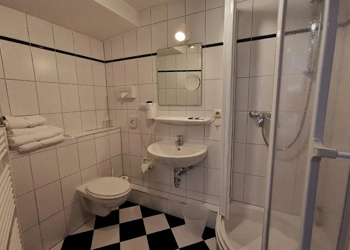 Gaestehaus Dorflinde Hotel